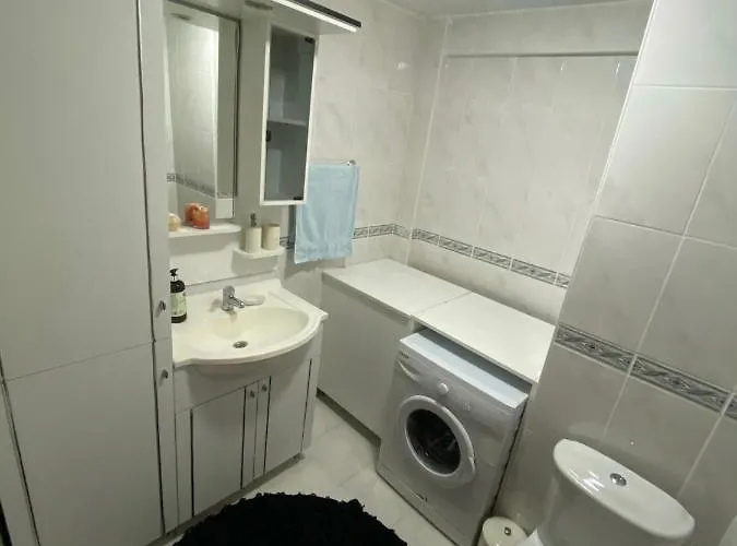 Havalimanina Cok Yakin Villada Frühstückspension *