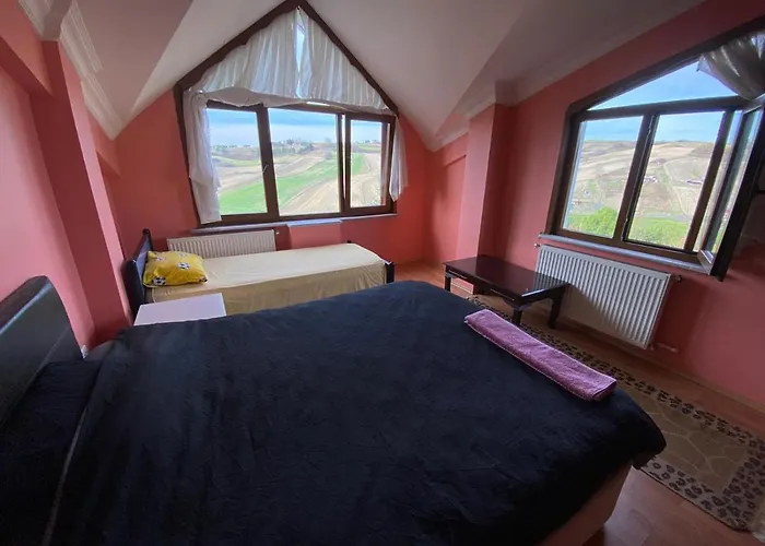 Havalimanina Cok Yakin Villada Frühstückspension *